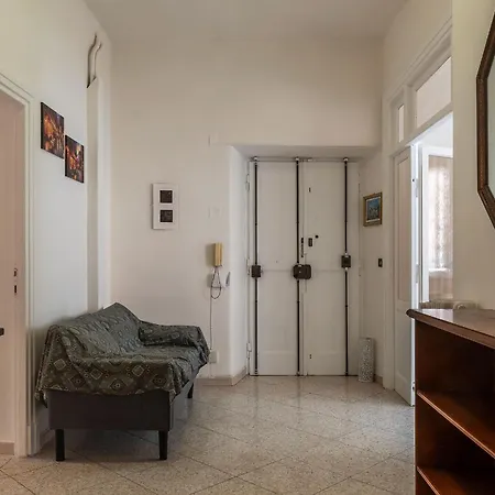 Guesthost - Piazzale Clodio * Řím